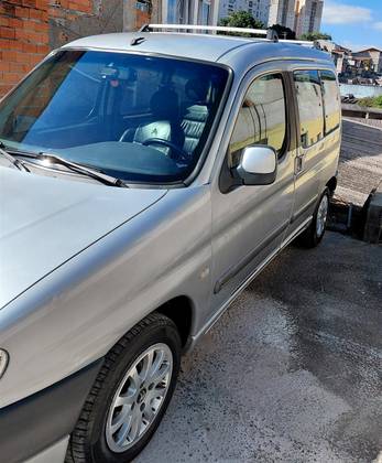CITROËN BERLINGO 1.8 I GLX MULTISPACE 8V GASOLINA 4P MANUAL